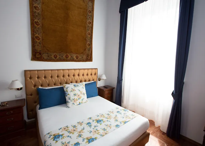 Ad2015 Alojamento de Acomodação e Pequeno-almoço 4*