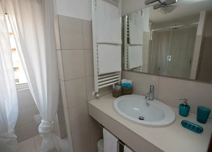 Ad2015 Alojamento de Acomodação e Pequeno-almoço 4*